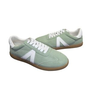MIA Klair Shoes Women 8 Green White Retro Low Top Sneakers‎ Athletic Comfort